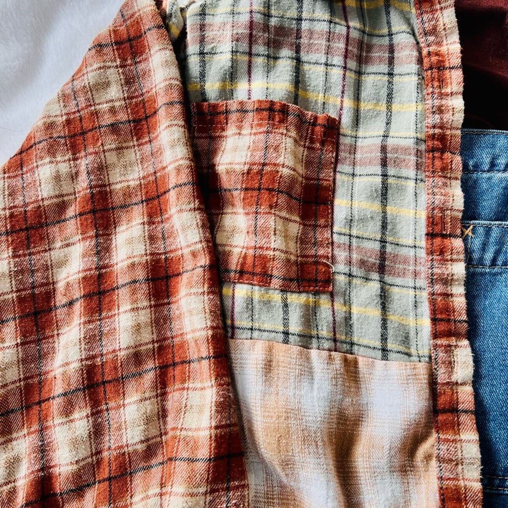 MOCHA SAGE MIXED PLAID BUTTON DOWN SHIRT size L